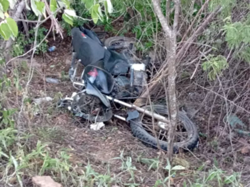 Motociclista de 53 anos morre após perder controle e sair da pista na SE-200, em Sergipe