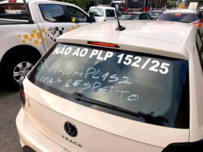 Motoristas de aplicativo protestam em São Paulo contra projeto de lei que regula plataformas