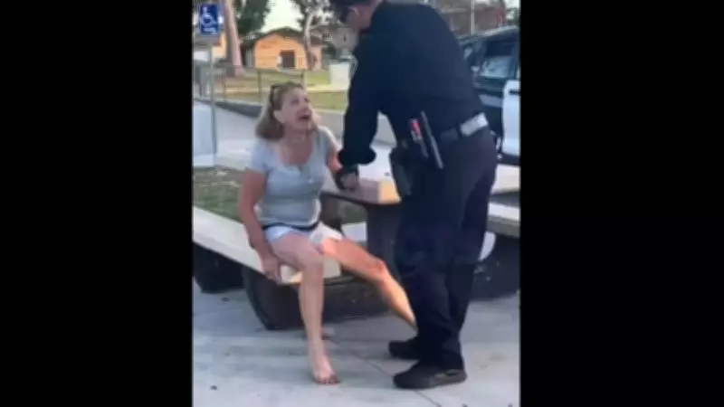 Mulher detida após confusão em skate park da Califórnia gera debate sobre ação policial