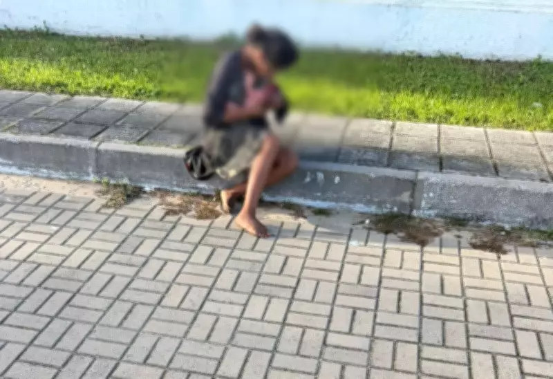 Mulher em situação de rua dá à luz na calçada da praia do Bessa, em João Pessoa