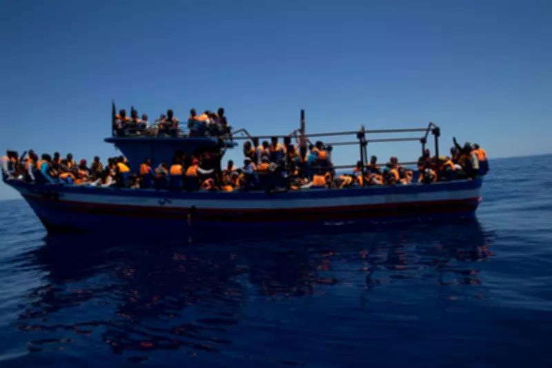 Naufrágio no Mediterrâneo deixa 71 desaparecidos e 32 sobreviventes resgatados