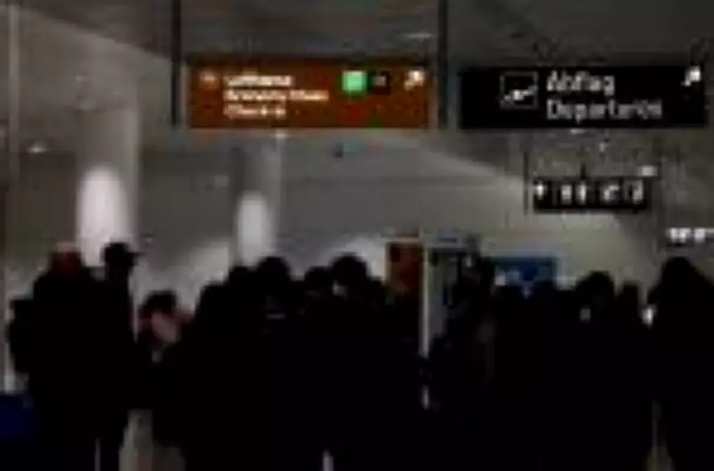 Novo sistema de fronteiras da UE causa filas e atrasos em aeroportos europeus
