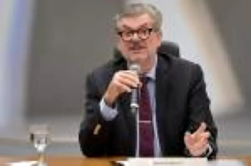 Nunes Marques abre inquérito contra Marco Buzzi por suspeita de assédio sexual no STJ