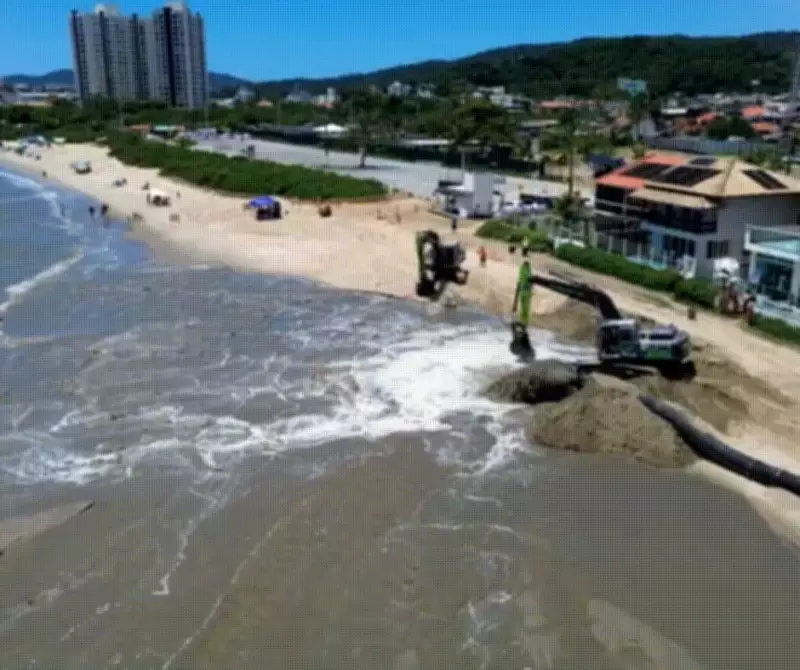 Obra de alargamento da Praia Central de Balneário Piçarras é concluída após 75 dias