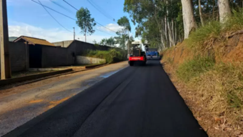 Obras de pavimentação transformam estradas rurais e melhoram mobilidade