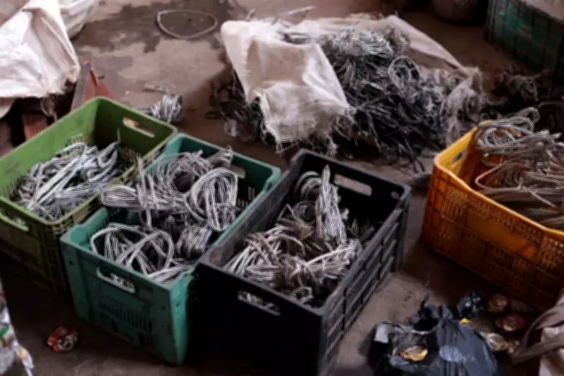 Operação apreende 200 kg de cabos elétricos ilegais em sucatas de Santarém