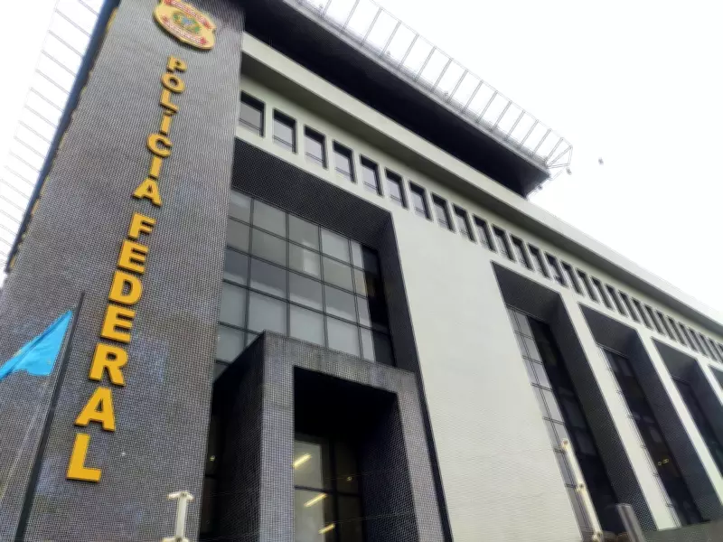 Operação Comando SC: PF desarticula grupo que invadia contas da Caixa com dados falsos