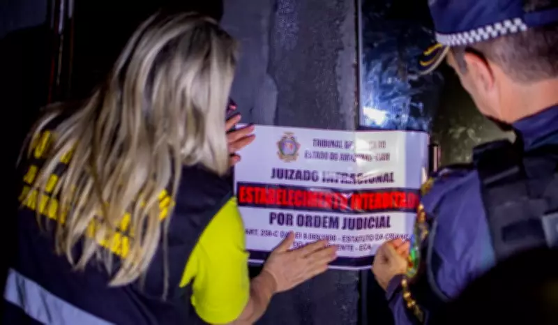 Operação Impacto interdita adega, fecha bares e flagra adolescentes bebendo em Manaus