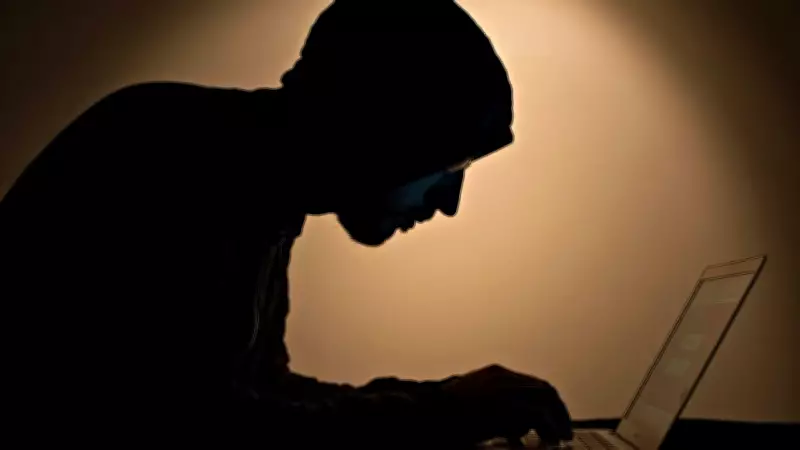 Operação policial prende suspeitos de abuso sexual infantil na internet no Rio