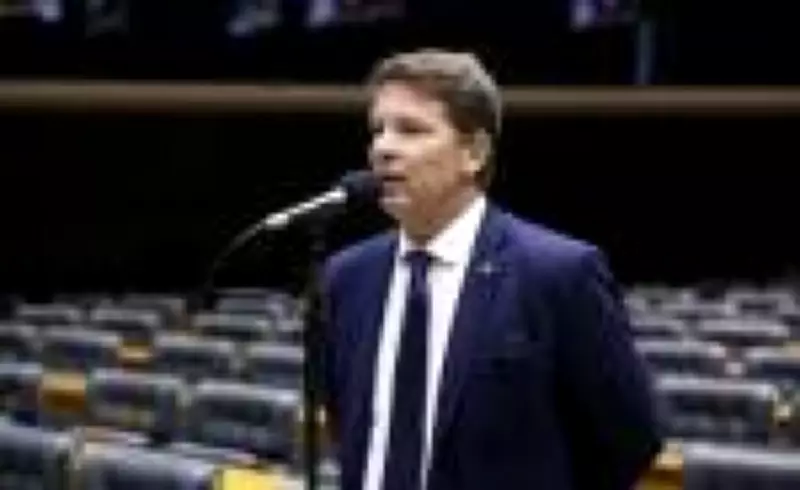 Oposição avança com PEC do Voto Aberto após derrota de Messias no STF