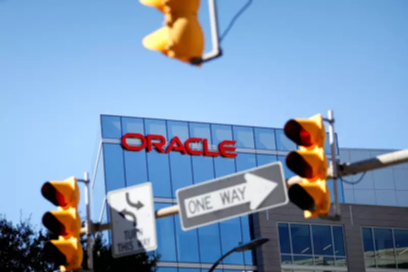Oracle inicia demissões em massa nos EUA como parte de reestruturação focada em IA