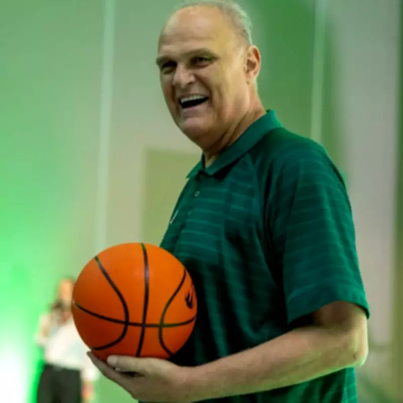 Oscar Schmidt, maior ídolo do basquete brasileiro, morre em SP aos 68 anos