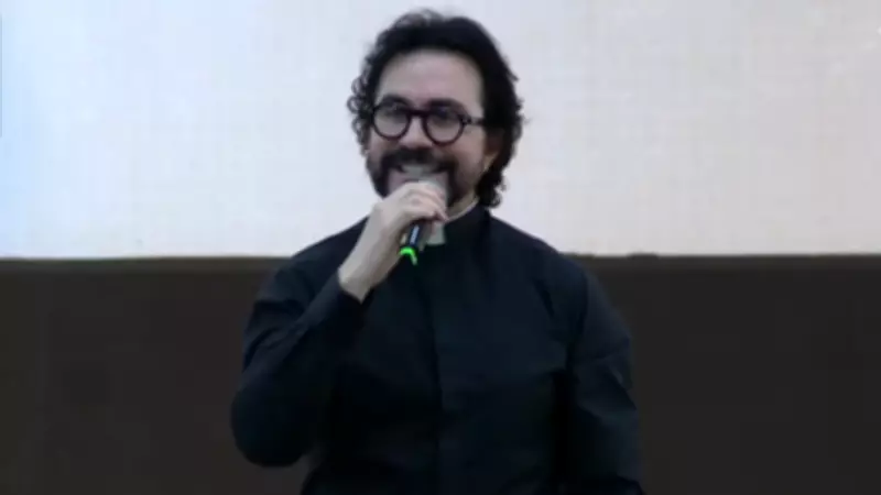Padre Fábio de Melo afirma que 'ser muito conhecido é um inferno' em pregação na Canção Nova