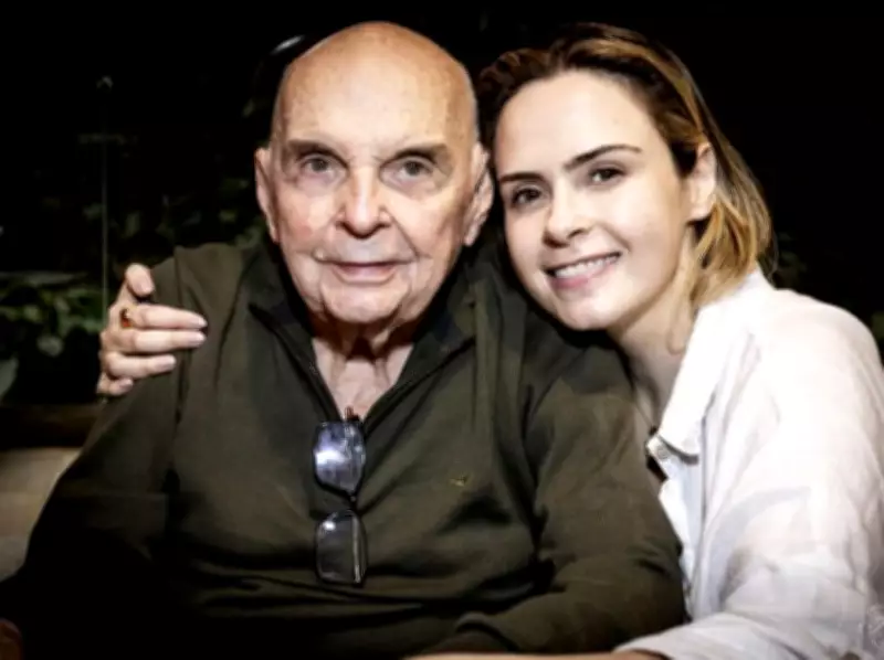 Pai de Ana Paula Renault falece em BH; família decide que ela continuará no BBB