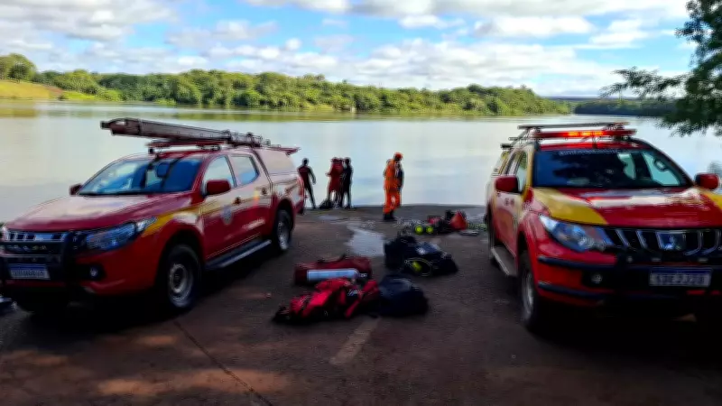 Pai e filha morrem afogados após carro cair no Rio Paranaíba em Santa Vitória