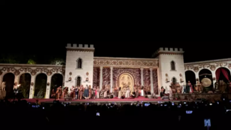 Paixão de Cristo em Nova Jerusalém atrai multidões no Agreste de Pernambuco