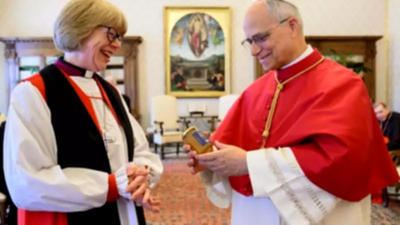 Papa Leão XIV e arcebispa Sarah Mullally se encontram em Roma em gesto ecumênico