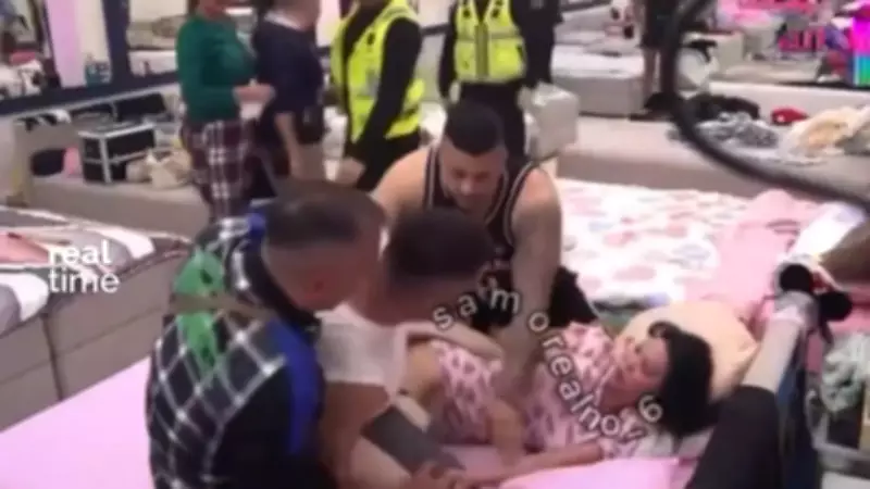 Participante de reality sérvio tenta estrangular colega ao vivo durante transmissão