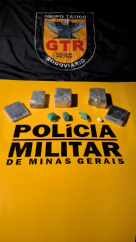 Passageiro de ônibus é preso com drogas em rodovia de Montes Claros