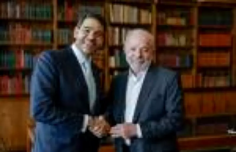 Pastor William Douglas atua como cabo eleitoral de Jorge Messias no Senado