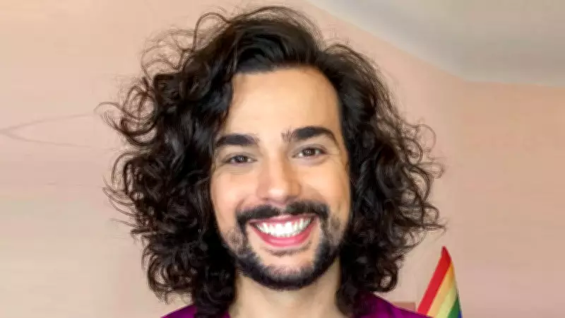 Peça 'Intenso - Meu Retorno de Saturno' explora luto amoroso e reconstrução LGBTQIA+