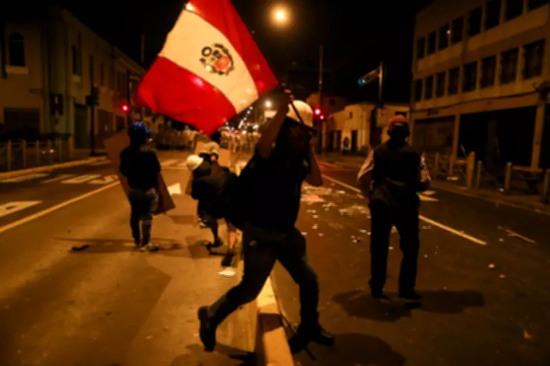 Peru encerra campanha eleitoral polarizada com Fujimori na liderança e discursos radicais