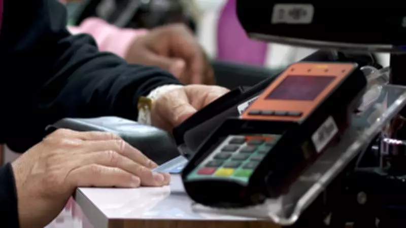 Pesquisa Quaest revela que 72% dos brasileiros estão endividados em 2026