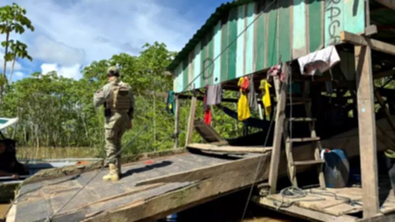 PF destrói 15 dragas em operação contra garimpo ilegal no Rio Madeira em Porto Velho