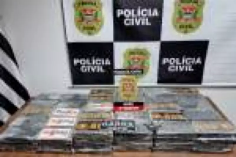 Polícia apreende 118 quilos de cocaína em carro de luxo em Guarulhos