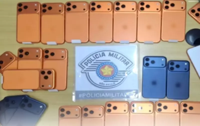Polícia apreende 27 celulares de luxo avaliados em R$ 300 mil escondidos em carro em Itaporanga