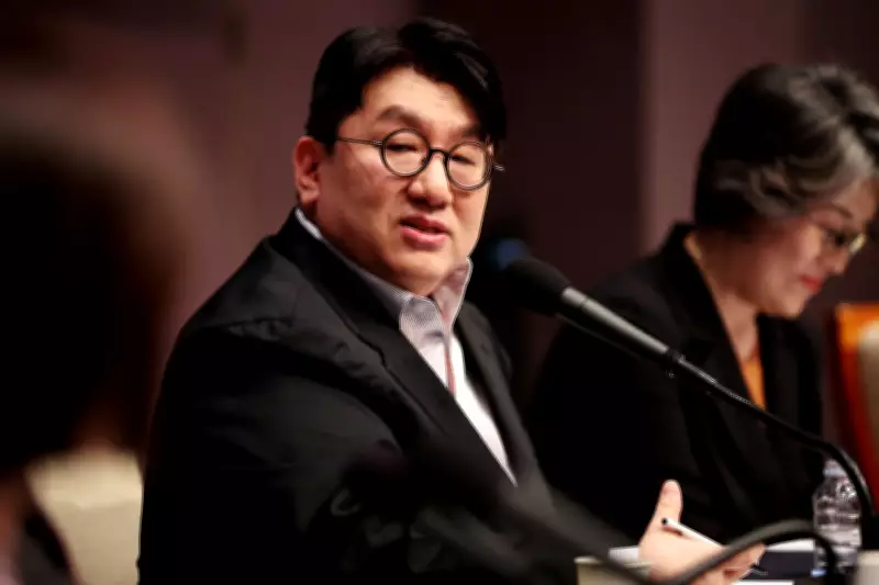 Polícia da Coreia do Sul pede prisão de presidente da Hybe, agência do BTS, por fraude