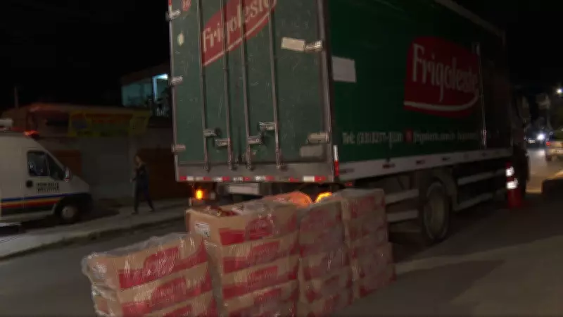 Polícia Militar recupera carga de carne roubada após abordagem em Belo Horizonte