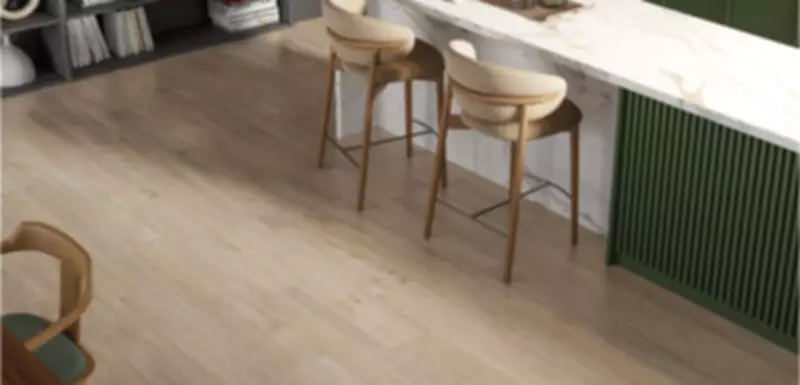 Porcelanato Amadeirado: A Tendência que Une Estética Natural e Praticidade nos Projetos Residenciais