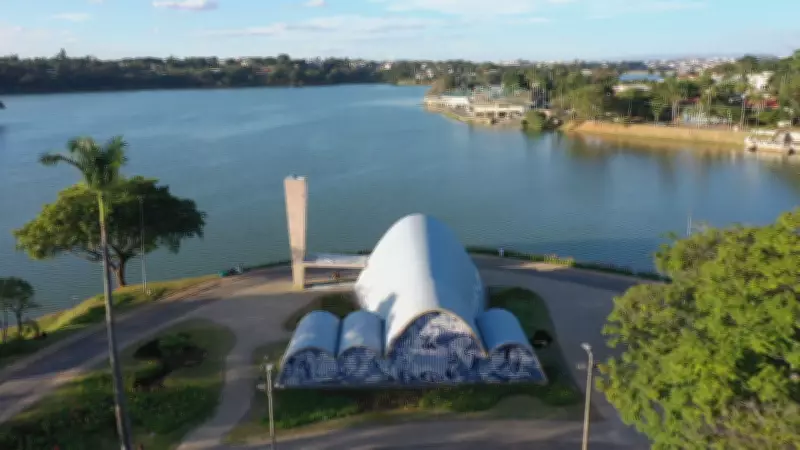 Prefeitura de BH cria grupo para concessão da Pampulha e prorroga passeios de catamarã
