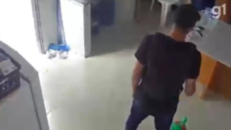 Presos suspeitos de roubar casa em Pinheiro se passando por policiais