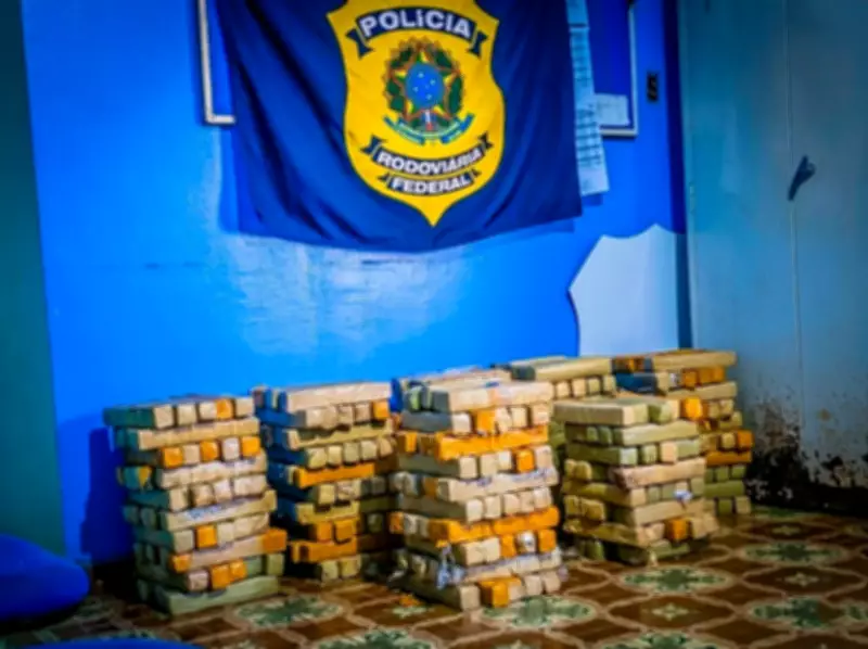 PRF apreende 340 tabletes de maconha e anfetaminas em Rosário Oeste, MT