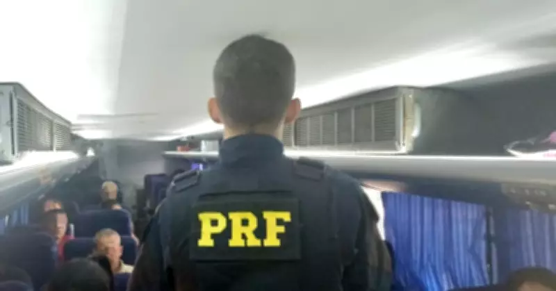 PRF promove ação de conscientização sobre autismo na Via Dutra em Resende