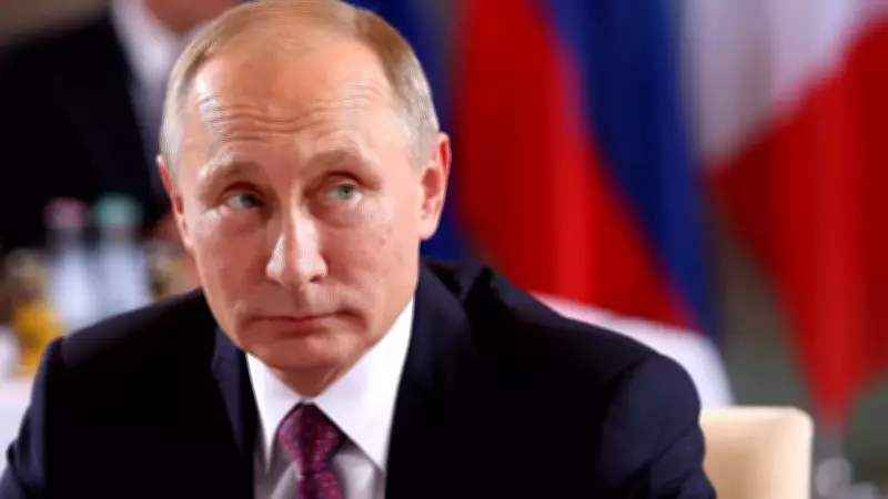 Putin promete paz e apoia Irã em meio a crise com EUA e bloqueio no Estreito de Hormuz