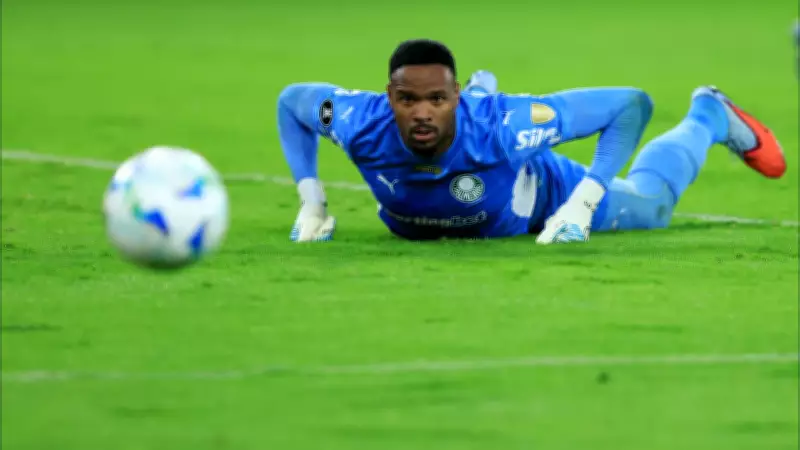 Racismo contra goleiro do Palmeiras pode render multa de até R$ 100 mil ao Corinthians