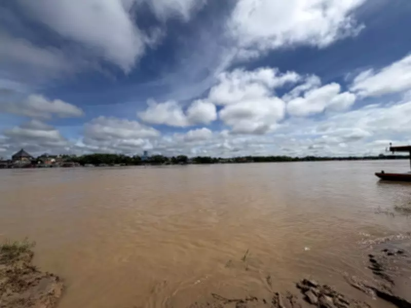 Rio Juruá inicia vazante em Cruzeiro do Sul e famílias retornam às casas após cheia