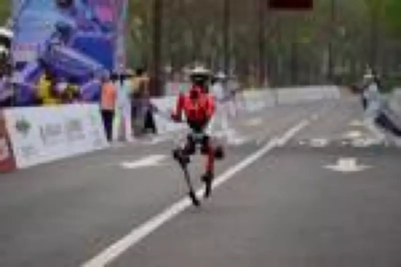 Robô chinês bate recorde mundial humano em meia-maratona de Pequim