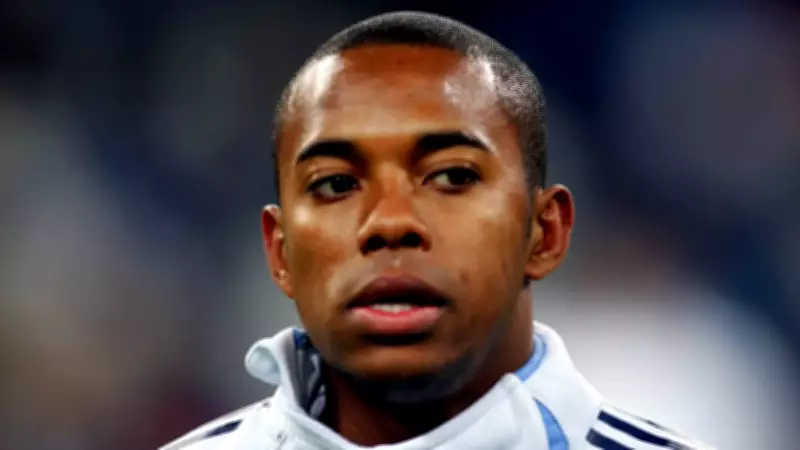 Robinho troca advogados para recorrer no STJ e STF contra condenação