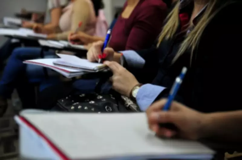 RS oferece 17 concursos públicos com salários de até R$ 20 mil e 374 vagas imediatas