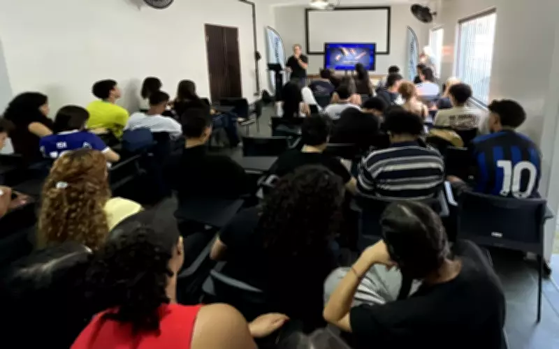 Sebrae leva projeto de inovação e sustentabilidade para 500 alunos da ETEC de Itanhaém