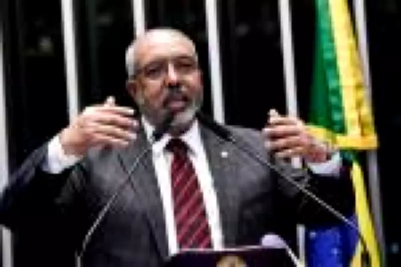Senador Paulo Paim é hospitalizado e passará por cirurgia no quadril