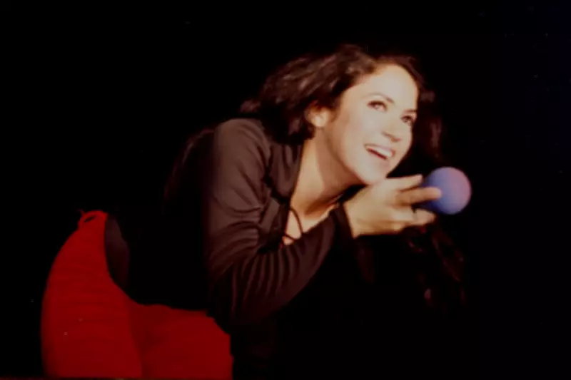 Shakira em Mogi das Cruzes: a história do show de 1997 que pode ter sido o primeiro da cantora no Brasil
