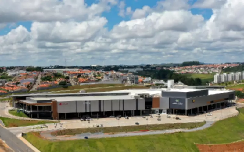 Shopping Cidade da Serra é inaugurado em Lavras, MG, nesta quinta-feira
