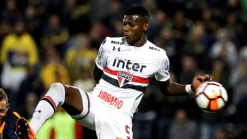 São Paulo tenta negociar Arboleda após sumiço e desrespeito à diretoria