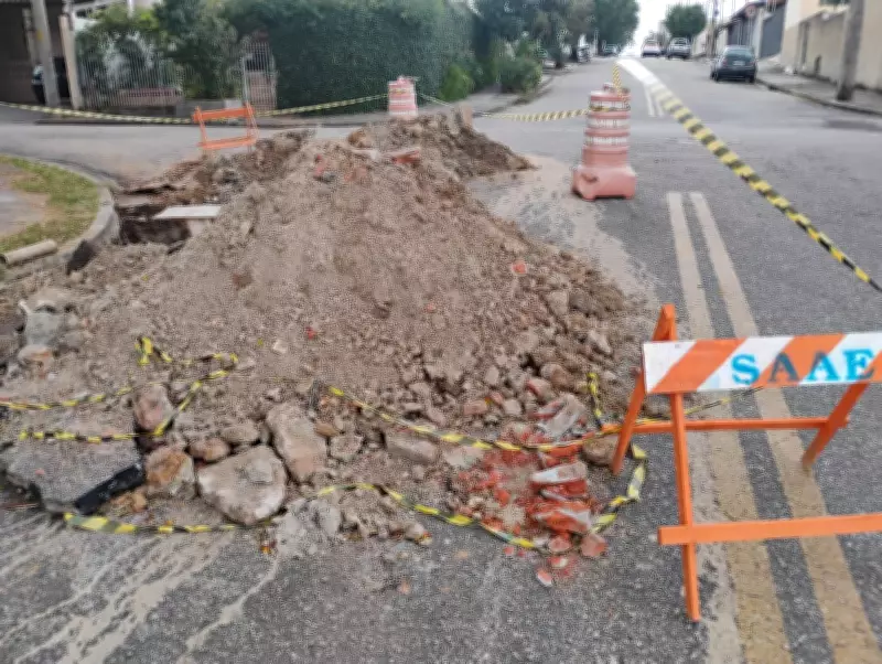 Sorocaba: buraco real persiste perto de cenário fake do prefeito