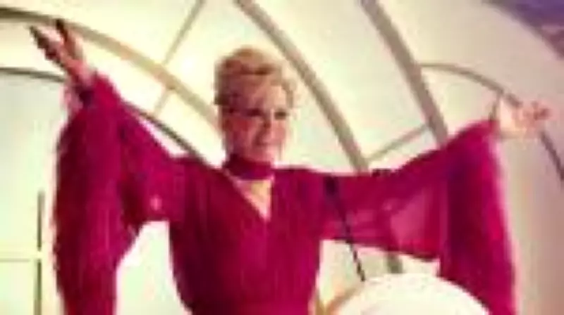 Série 'Hacks' Encerra Trajetória na HBO Max Após Cinco Temporadas de Sucesso